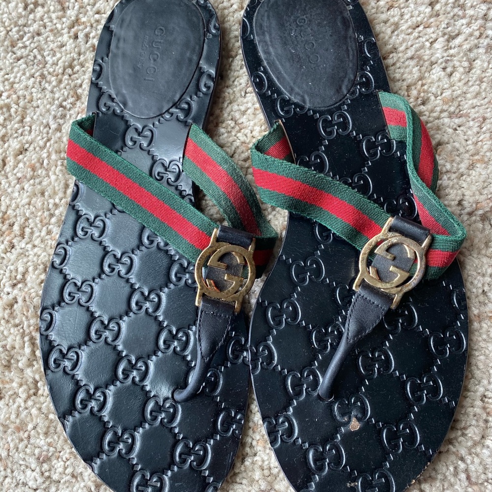 Gucci Flip flops